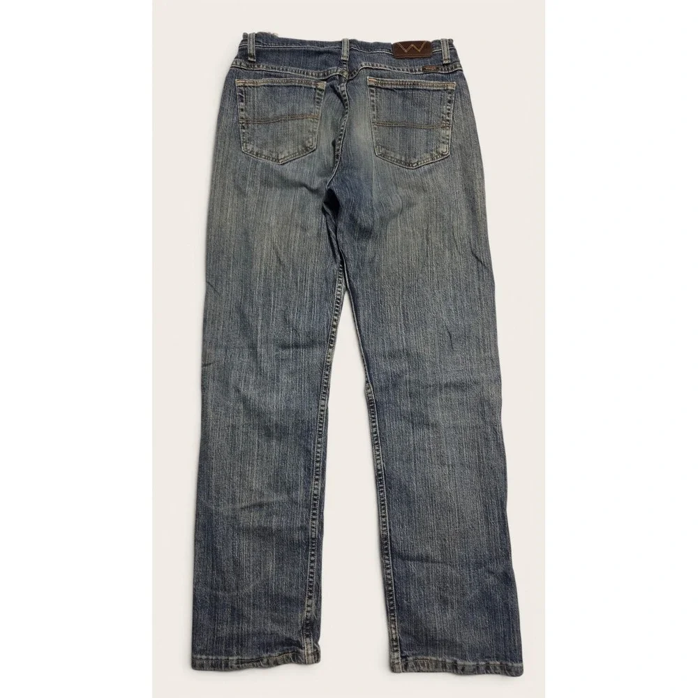 Wrangler Advanced Comfort MGW15CS Mens 30x32 Medium Wash Straight Leg Jeans